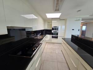 PENTHOUSE SUCHT KAPITALANLEGER – 70599 Stuttgart – Vorschaubild 3