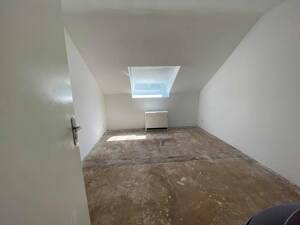 ** Sommeraktion** - Gut aufgeteilte Dachgeschosswohnung mit Balkon in Essen Dellwig – 45357 Essen – Vorschaubild 8