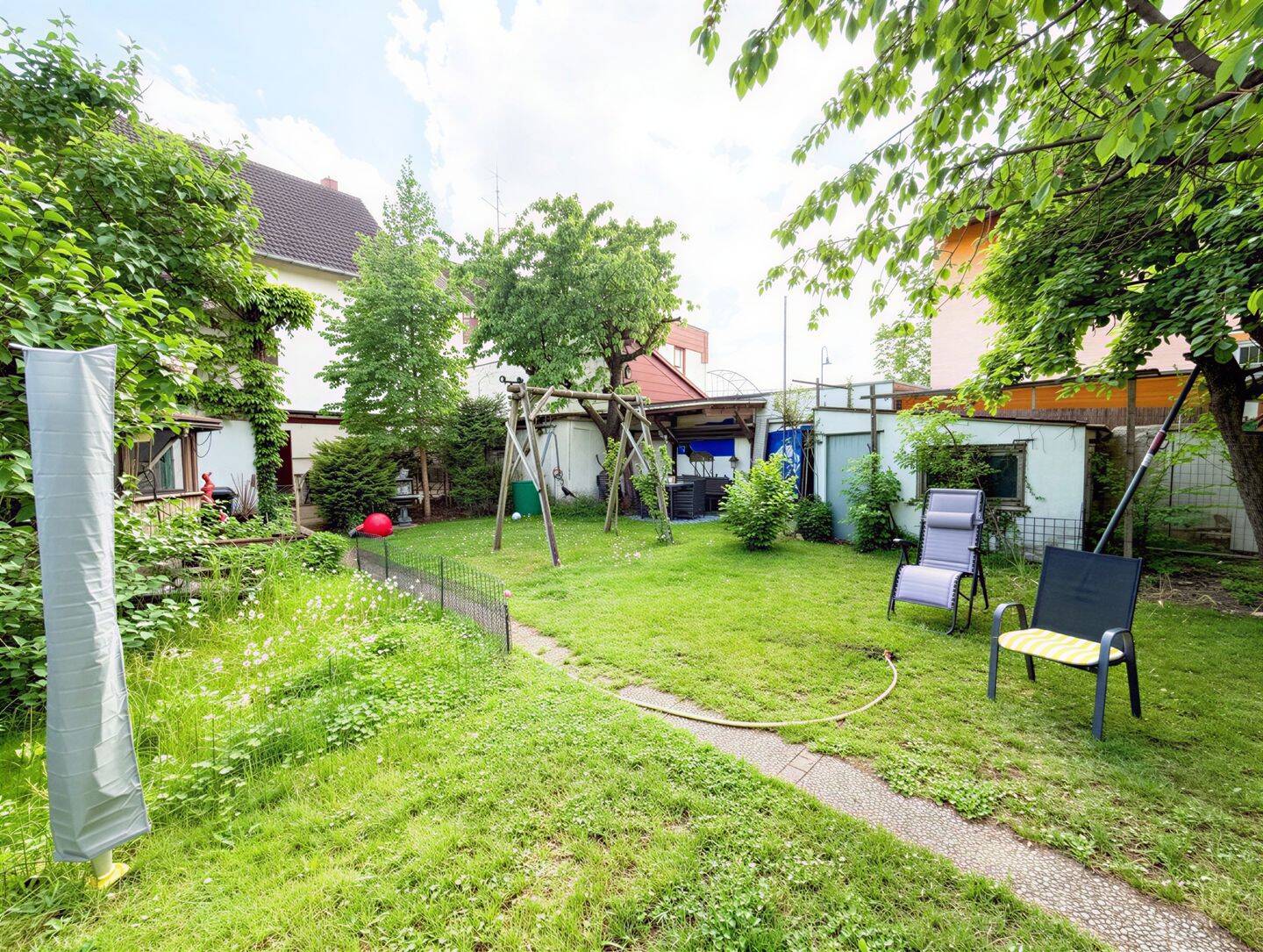 Selbst nutzen, vermieten oder beides - bezugsfreies 3-Familienhaus, sofort verfügbar in Arheilgen – Darmstadt – Vorschaubild 4