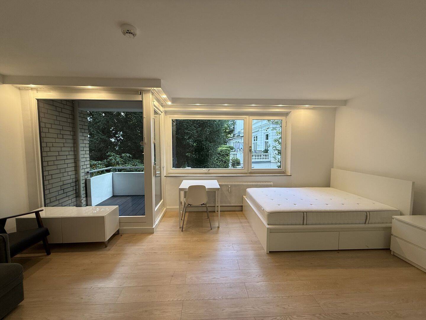 Exklusive Wohnung mit Pool & Sauna in direkter Alsternähe – Hamburg – Vorschaubild 4