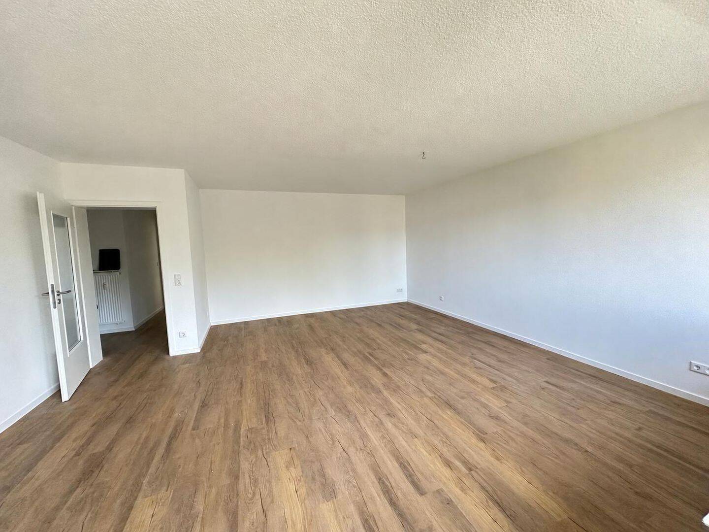 Helle 3-Zimmer-Wohnung mit zwei Balkonen – frisch saniert & ruhig gelegen – Wuppertal – Vorschaubild 2