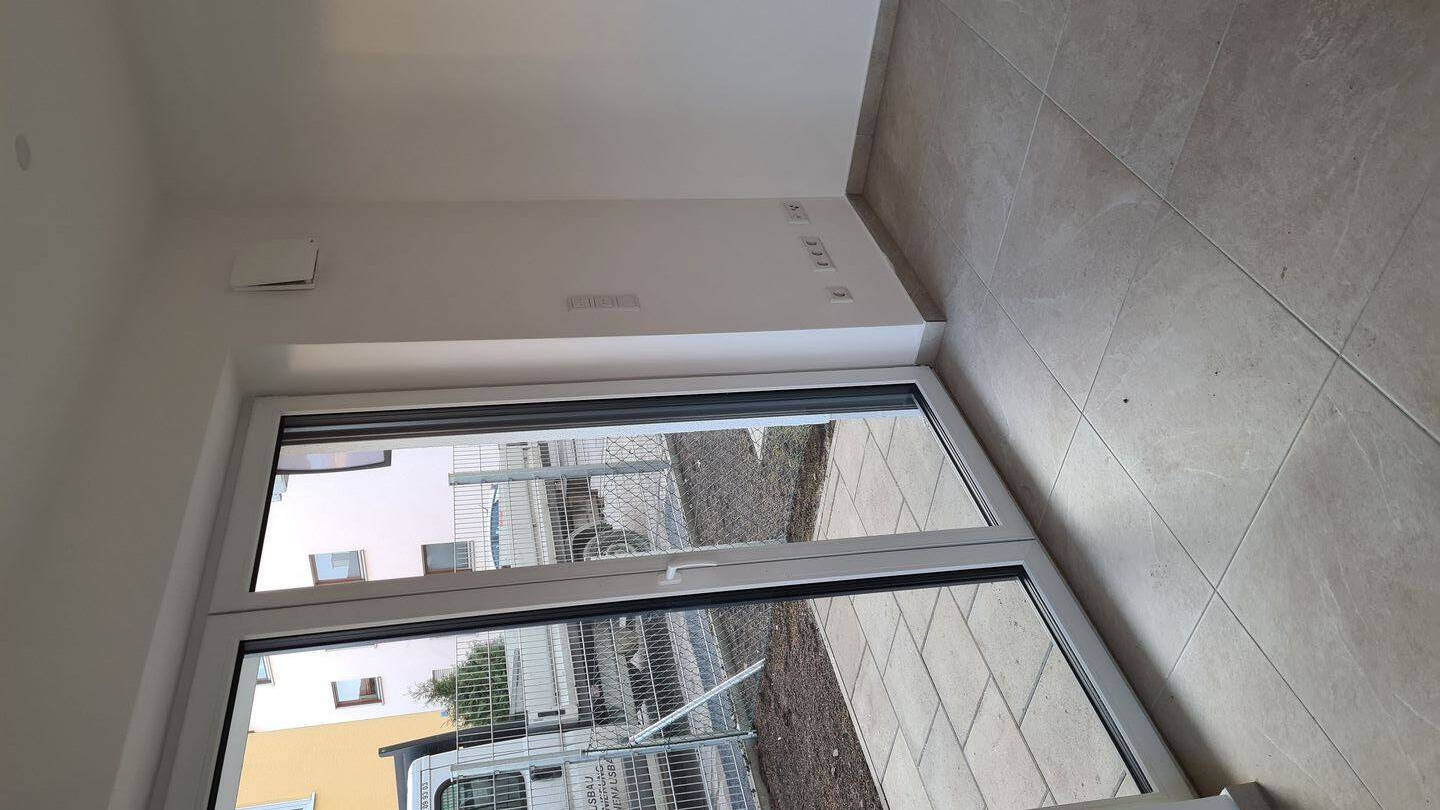 1 Zimmer - Wohnung mit Terrasse in Augsburg. Ab sofort verfügbar.