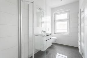*** Vollvermietetes Mehrfamilienhaus mit 25 Wohn- und Gewerbeeinheiten *** – 12051 Berlin – Vorschaubild 4