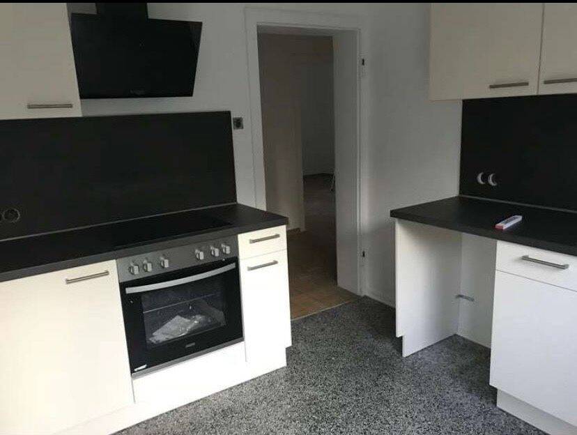 Attraktive 2-Zimmer-Wohnung mit Balkon und Einbauküche in Hannover