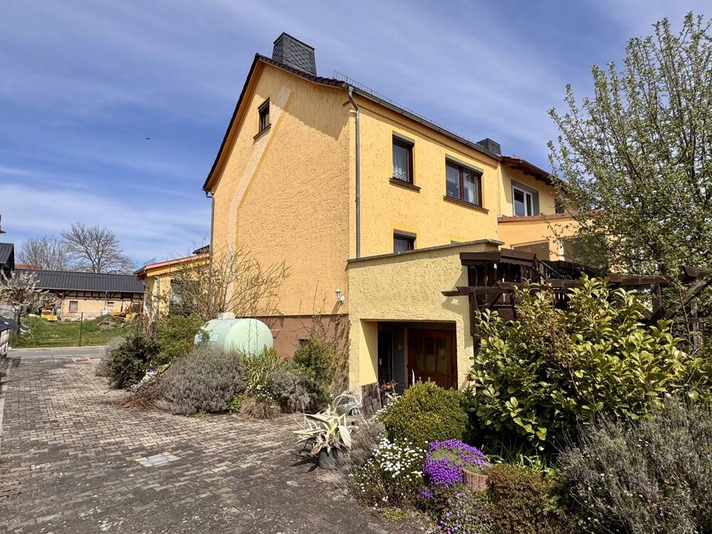 Wohnhaus mit Weitblick in Grossliebringen – Ilmtal – Vorschaubild 2