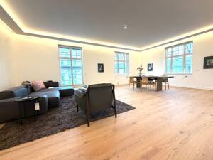 Repräsentative Altbauwohnung mit Blick auf den Winthirplatz – 80634 München – Vorschaubild 2