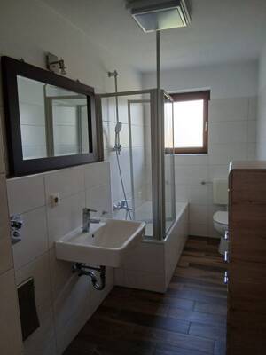 Hochwertige 2-Zimmer-Eigentumswohnung mit Wintergartenerker in Landshut – 84034 Landshut – Vorschaubild 3