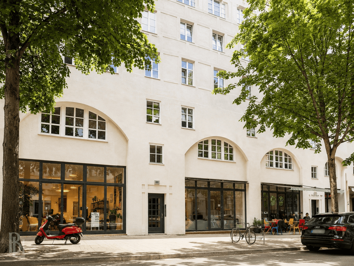Starke Lage, starke Nachfrage: Vermietete 2,5-Zimmer-Altbauwohnung in Charlottenburg – 10719 Berlin – Bild 1 von 4