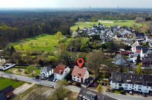 Investieren in Qualität: leerstehendes Mehrfamilienhaus mit 3 geteilten Einheiten in Köln – 51069 Köln – Vorschaubild 2