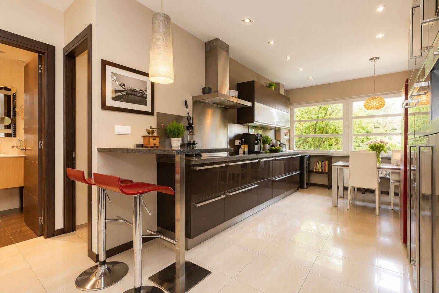 Großzügige Maisonettewohnung mit Terrasse in begehrter Grunewaldlage – Berlin – Vorschaubild 9