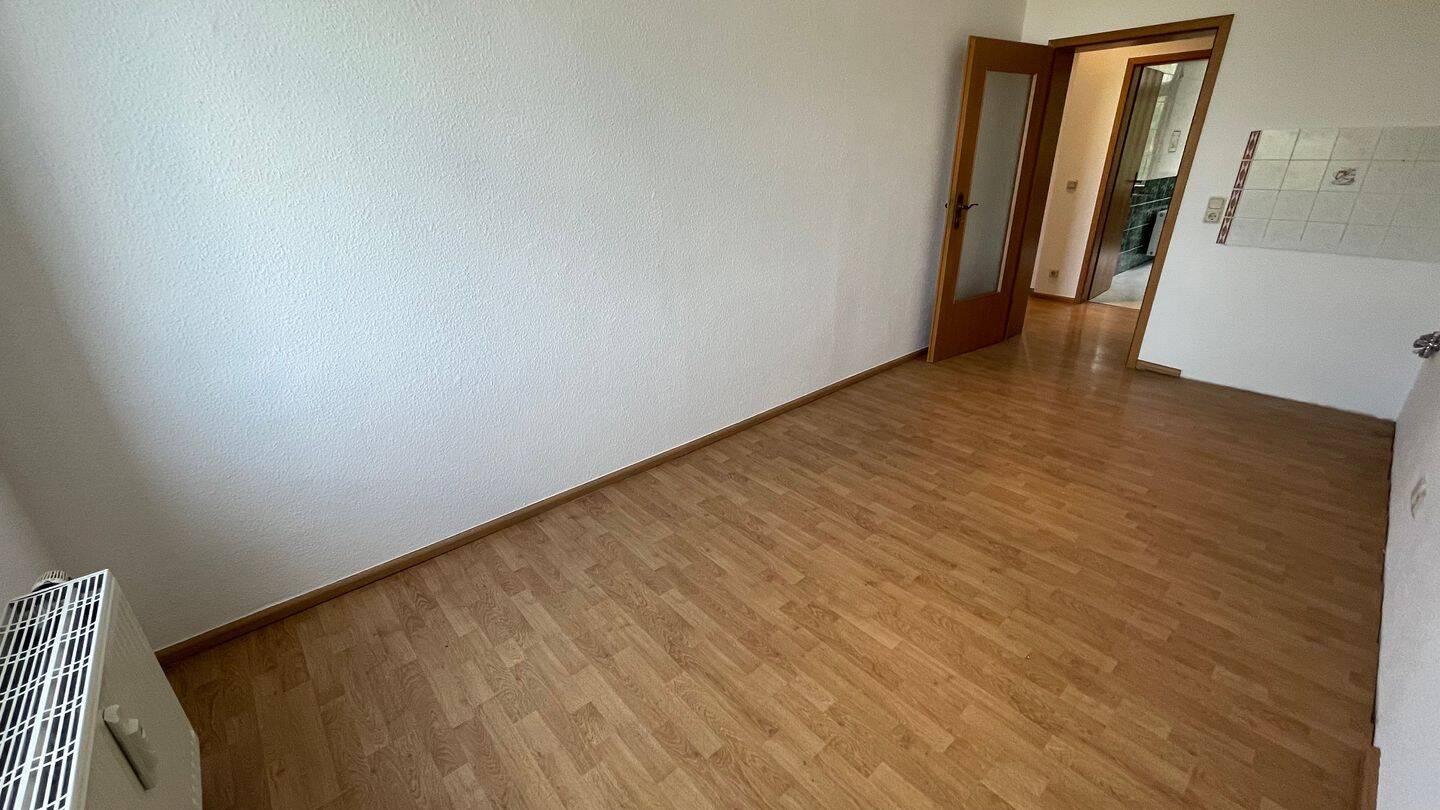 3. OG - Großes Tageslichtbad - Balkon - helle Zimmer ! – Chemnitz – Vorschaubild 8