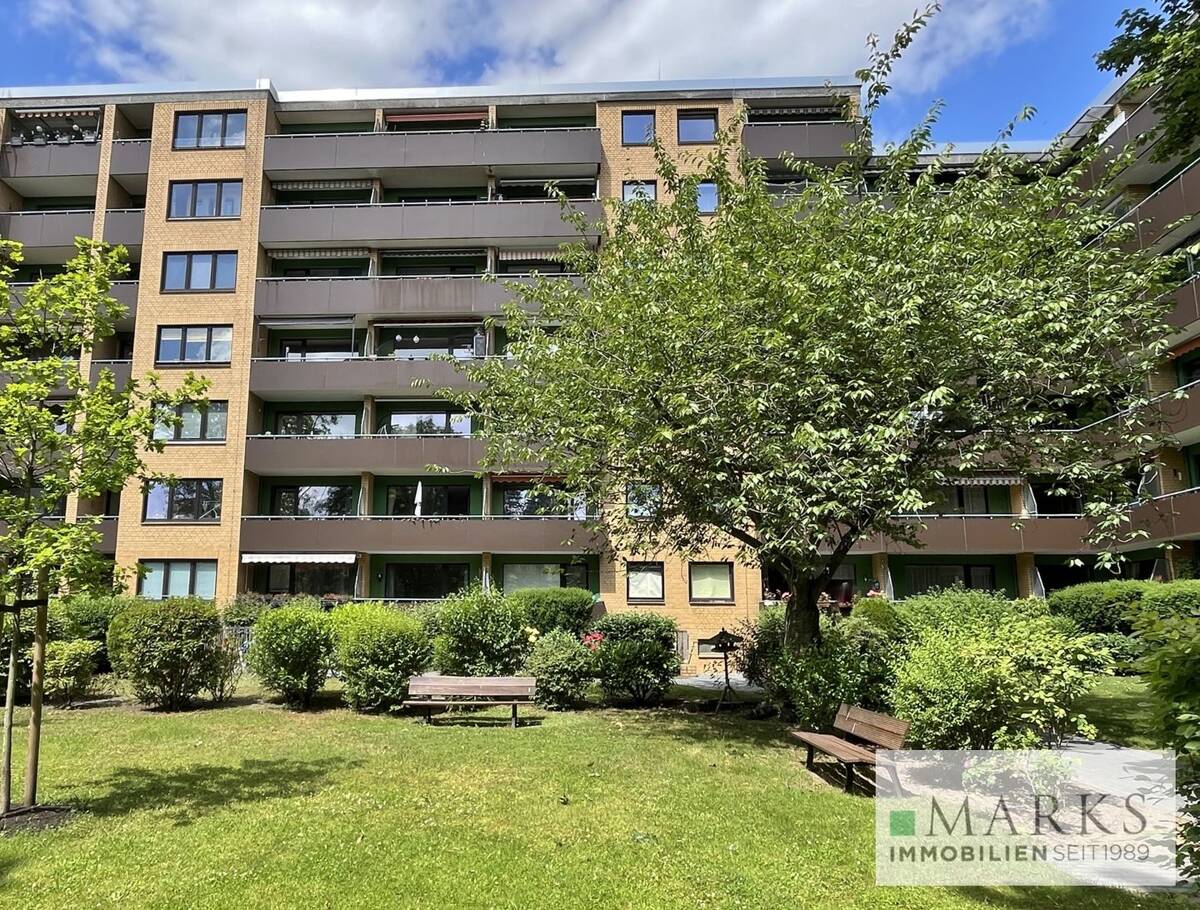 2-Zimmer-Eigentumswohnung mit Balkon und Stellplatz auf Erbbaurecht in Lübeck St. Jürgen – 23560 Lübeck – Bild 1 von 9