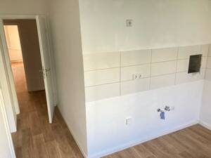 DREI ZIMMER MIT BALKON! – 39130 Magdeburg – Vorschaubild 5