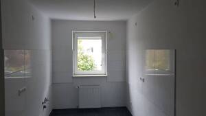 Modernisierte 4-Zimmer-Wohnung mit 2 Balkonen und Parkett in begehrter Lage von Frankfurt-Ginnheim – 60431 Frankfurt am Main – Vorschaubild 6