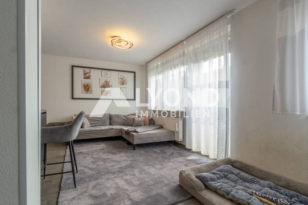 Kernsanierte Dachgeschosswohnung mit Südostbalkon, Aufzug und Stellplatz in Untertürkheim – Stuttgart – Vorschaubild 5