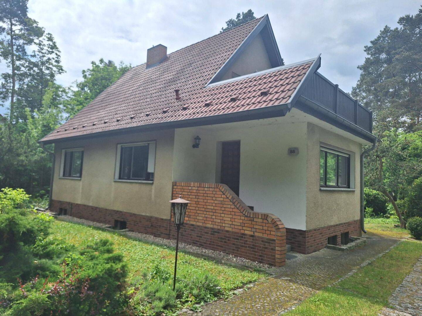 Perfekt für junge Familien: Helles 5-Zimmer-Zuhause mit großem Garten nahe Berlin
