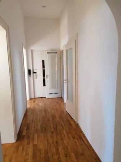 Schöne, helle 3 Zi, Wohnung am Aufseßplatz – Nürnberg – Vorschaubild 8