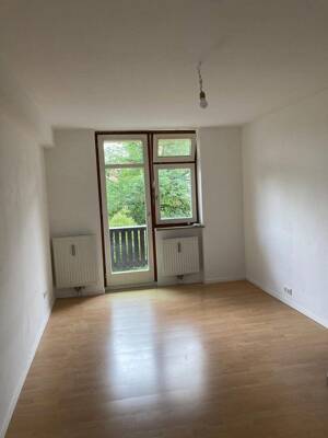 Renovierte 2-Zimmer-Wohnung mit neuem Bad, großem Südostbalkon & Aufzug – 85748 Garching bei München – Vorschaubild 6