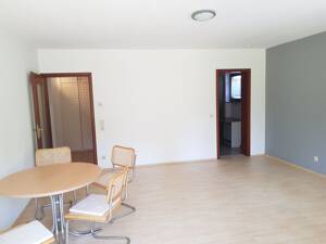 Ruhig gelegene, schöne 1-Zi.-Wohnung mit großer Terrasse und EBK in Karlsruhe-Grötzingen – 76229 Karlsruhe – Vorschaubild 3