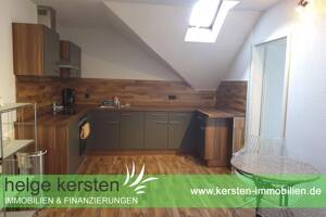 Gemütliche und sehr gepflegte 2-ZKB-Dachgeschosswohnung in Kassel-Süd zu verkaufen!