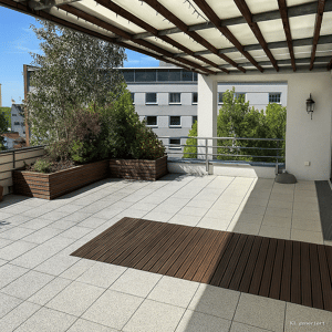 Großzügiges 221-m²-Penthouse in Düsseldorf-Lörick - 2 Dachterrassen, 2 TG-Stellplätze & Aufzug!