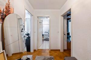Perfekt geschnittene 2-Zimmer-Wohnung mit zwei Balkonen – 79111 Freiburg im Breisgau – Vorschaubild 8
