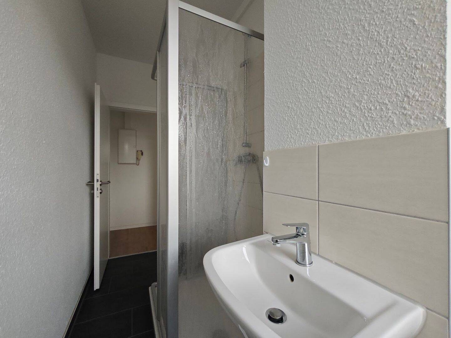 ZWEI ZIMMER in beliebter LAGE – Zwenkau – Vorschaubild 5