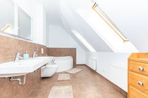 Perfektes Familiendomizil mit Pool und Garten in Schlachtensee – 14129 Berlin – Vorschaubild 5