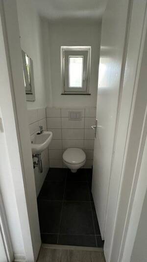 Frisch sanierte 3-Zimmer-Wohnung mit Balkon! – 87437 Kempten (Allgäu) – Vorschaubild 6