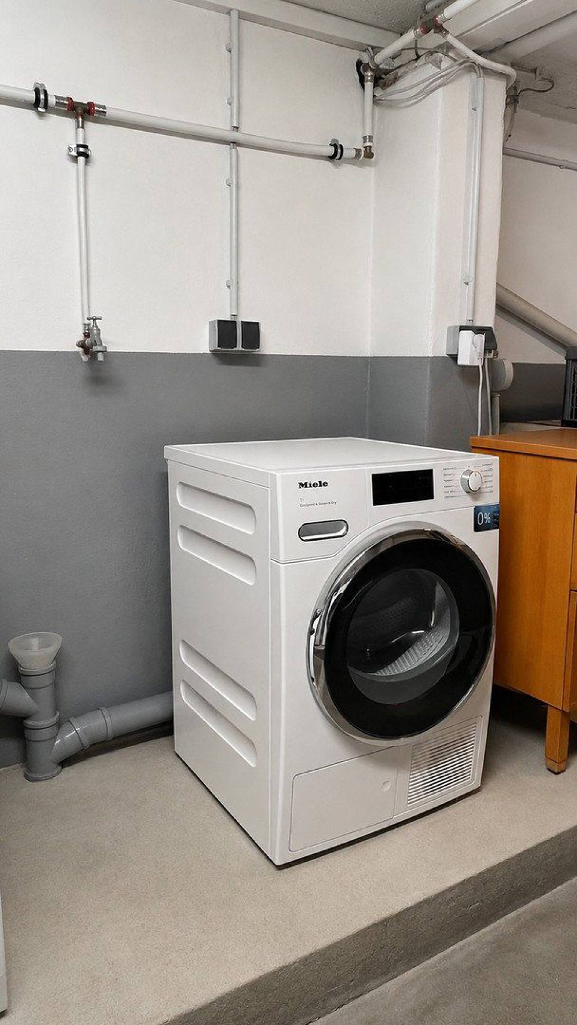 Dachgeschosswohnung in 50668 Köln mit 42 m² kaufen