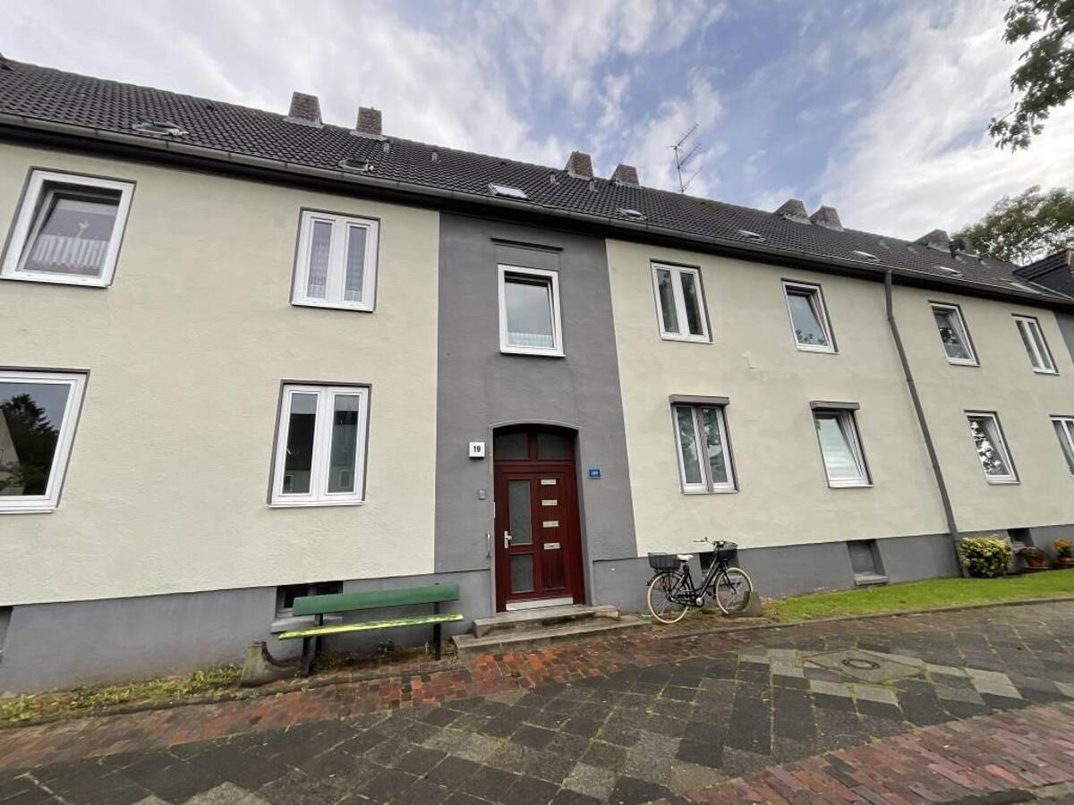 4-Zimmer-Wohnung in Wilhelmshaven Fedderwardergroden – 26388 Wilhelmshaven – Bild 1 von 9