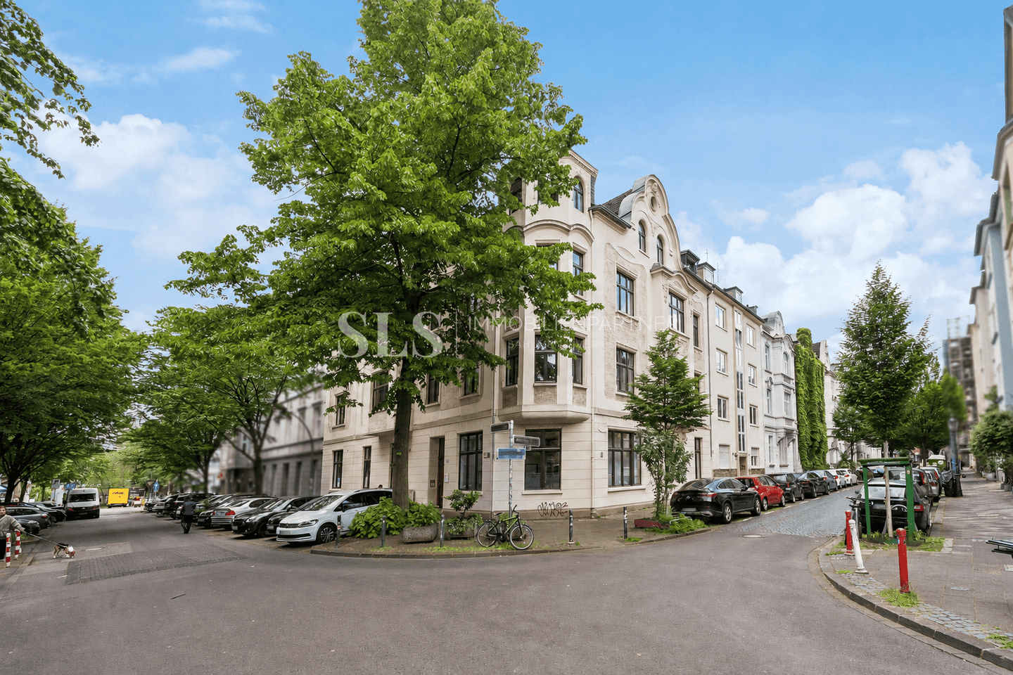 Stilvolle Altbau-Maisonette mit zwei sonnigen Balkonen in Flingern Nord – Düsseldorf – Vorschaubild 2