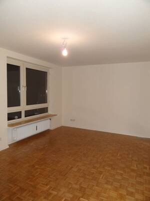 Schöne 1 ½ Zimmer Wohnung mit Balkon - zentral und doch ruhig gelegen – 22143 Hamburg – Vorschaubild 4