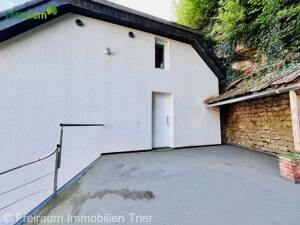 Individuell und hochwertig! Zweiparteien Energieeffizienzhaus in besonderer Lage, mit solide vermieteter Einliegerwohnung.. – 54294 Trier – Vorschaubild 3