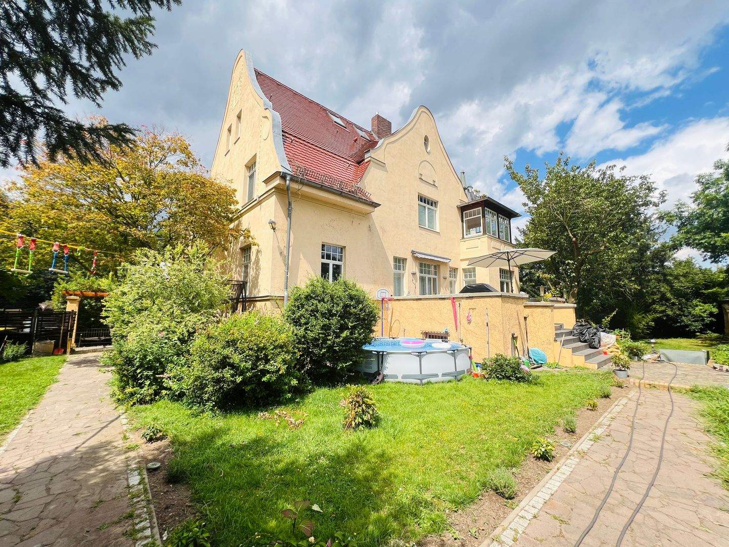 Voll vermietete Villa im Villengebiet Markkleeberg - stabile Kapitalanlage – Markkleeberg – Bild 1 von 9