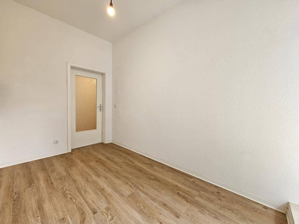 Frisch Saniert! Fast zu gut für die Warmmiete, aber hier können Sie sparen. – Chemnitz – Vorschaubild 8