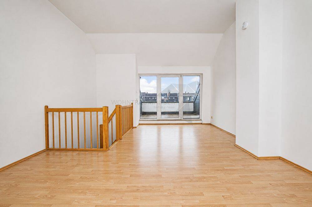 Gemütliche 2 Raum Maisonette DG-Whg. mit Aufzug, Dachterrasse und Tageslichtbad