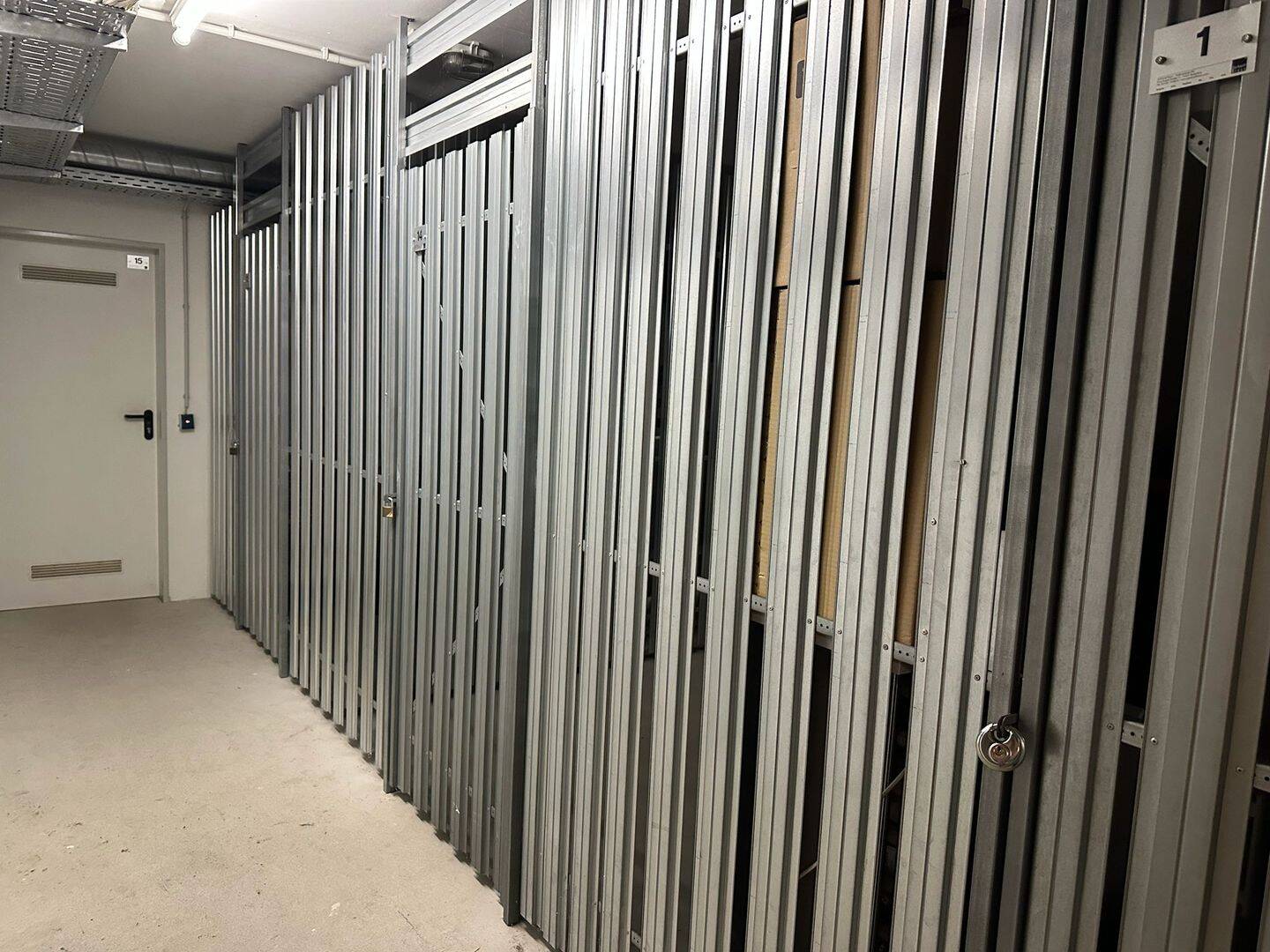 Befristet für 2 Jahre!!!--Dachgeschoss, 2 Balkone, Lift, EBK, TG--Nähe Messe – München – Vorschaubild 8