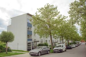 Komfortable 2,5-Zimmer-Wohnung mit großzügiger Dachterrasse – 93055 Regensburg – Vorschaubild 2