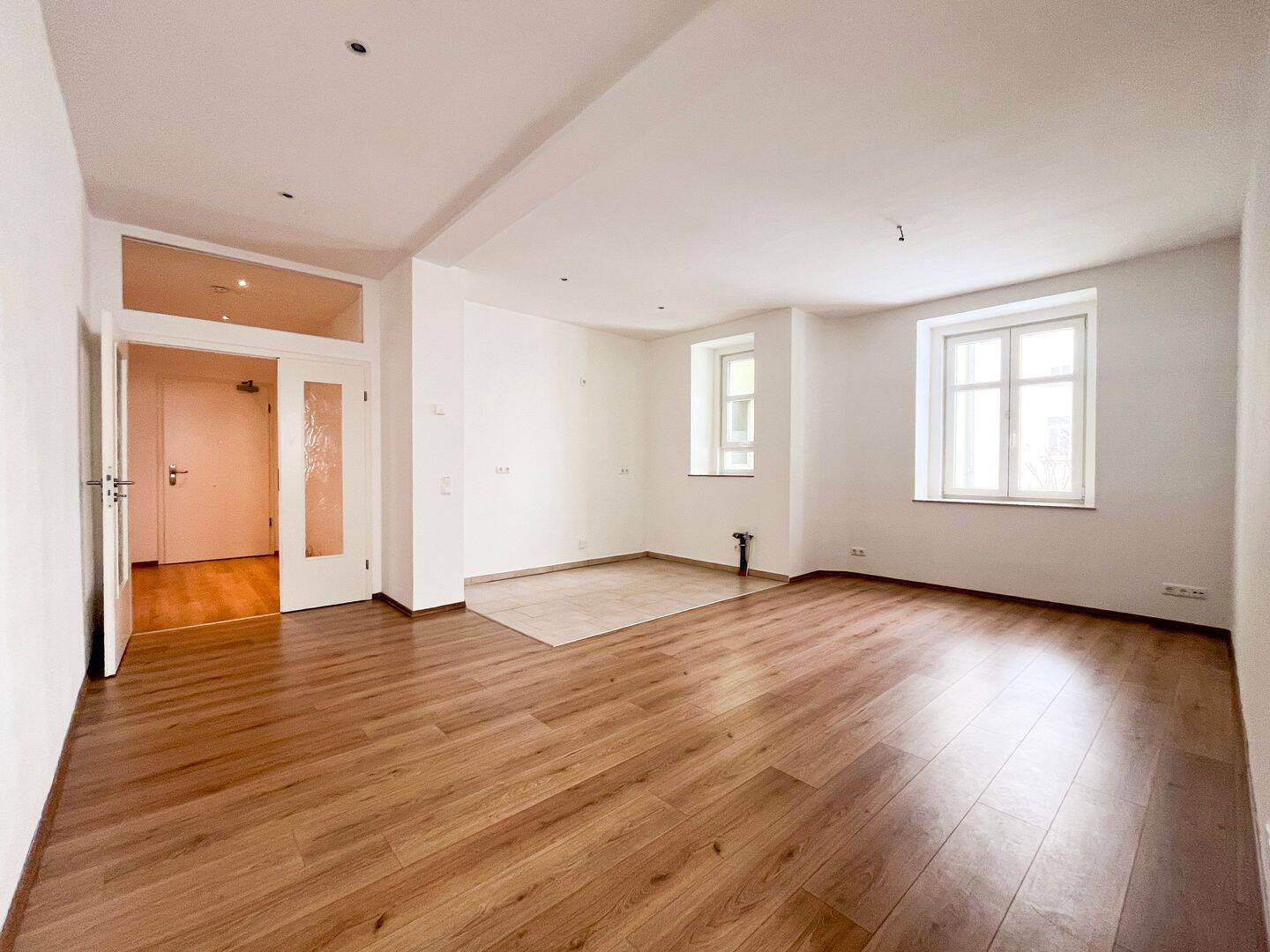 Freie Wohnung! Sanierung 2013, Balkon, Fußbodenheizung, Stellplatz – Leipzig – Vorschaubild 4