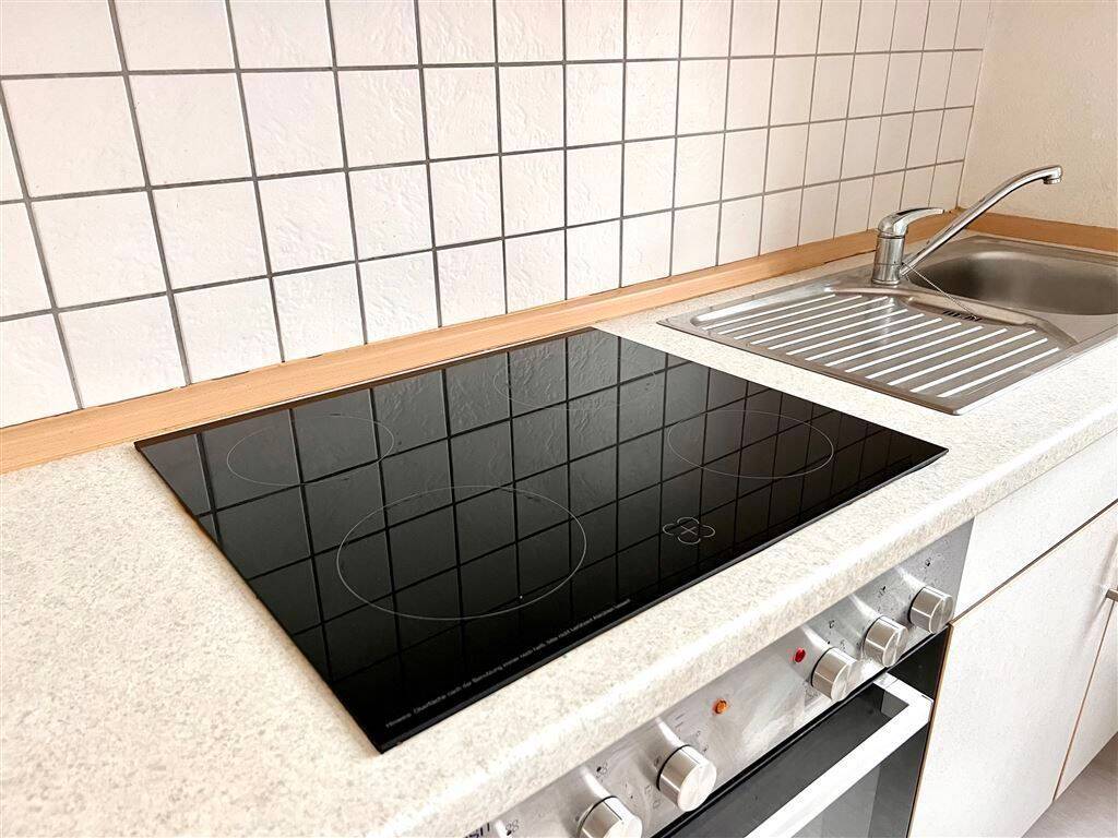 2 Zimmer mit EBK / Tageslichtbad / Wanne / Dusche / ASR :) – Chemnitz – Vorschaubild 4