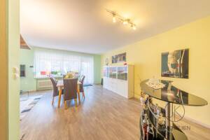 ***Wohnen auf drei Ebenen - mit Platz für Familie, Gäste und Homeoffice in Bremen-Kattenesch – 28277 Bremen – Vorschaubild 8