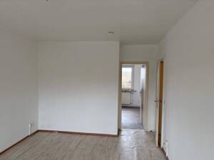 Jetzt eine helle frisch renovierte und sofort verfügbaren, 3 Zimmerwohnung mit Balkon mieten!! – 99869 Günthersleben-Wechmar – Vorschaubild 4