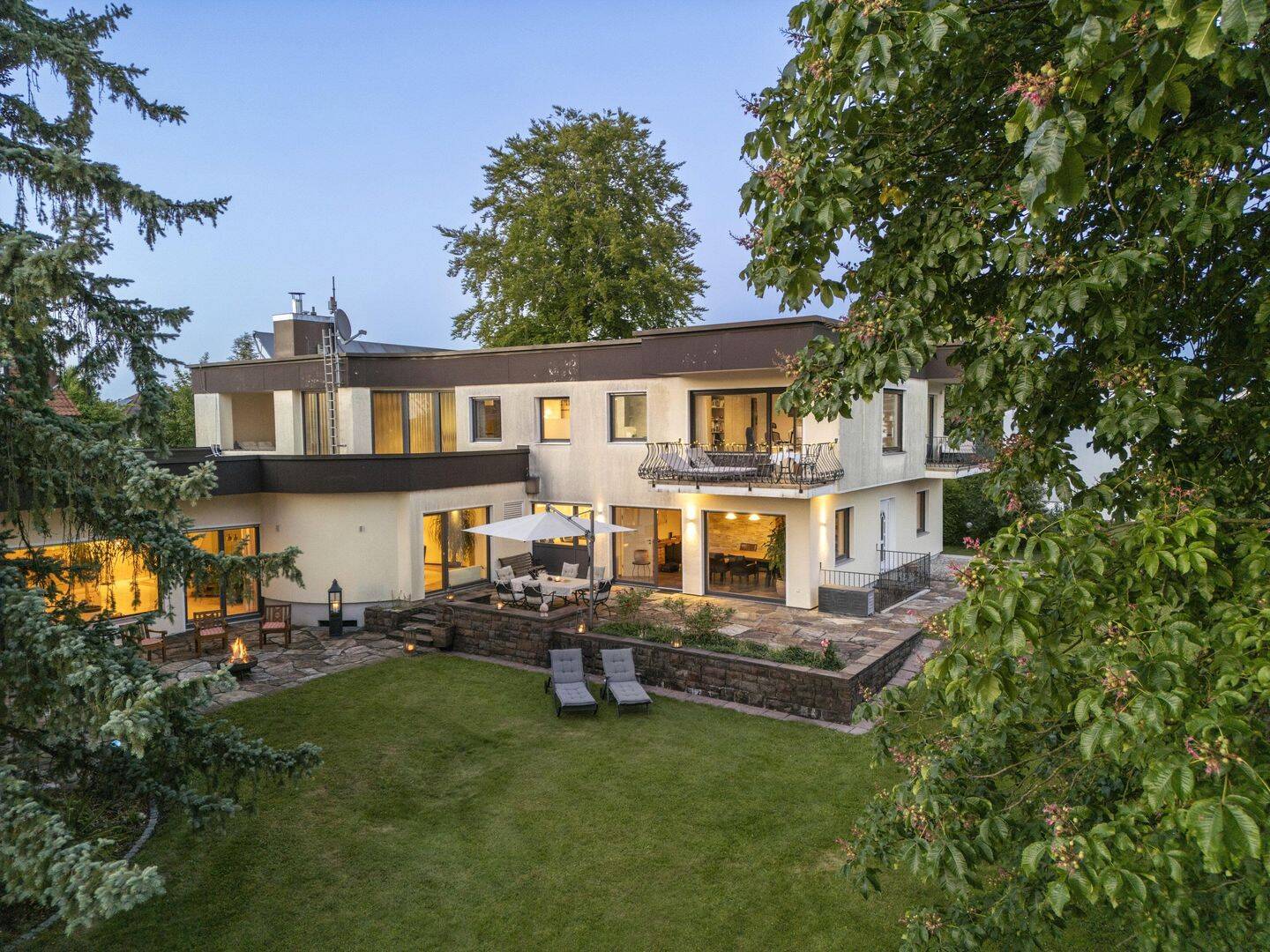 Einzigartige Traum-Villa – München – Bild 1 von 9