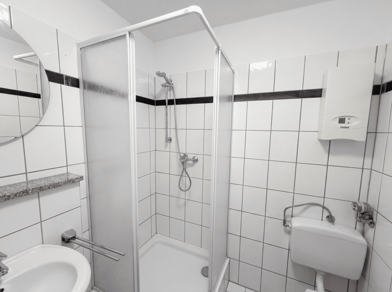 Schnell sein lohnt sich! Helle 2-Zimmer-Wohnung mit Aufzug – Düsseldorf – Vorschaubild 8