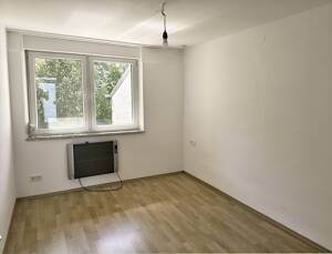 Selber Wohnen statt Miete zahlen! 2,5-Zimmer-Wohnung mit Loggia in Stuttgart-Feuerbach – sofort bezugsfrei! – 70469 Stuttgart – Vorschaubild 4