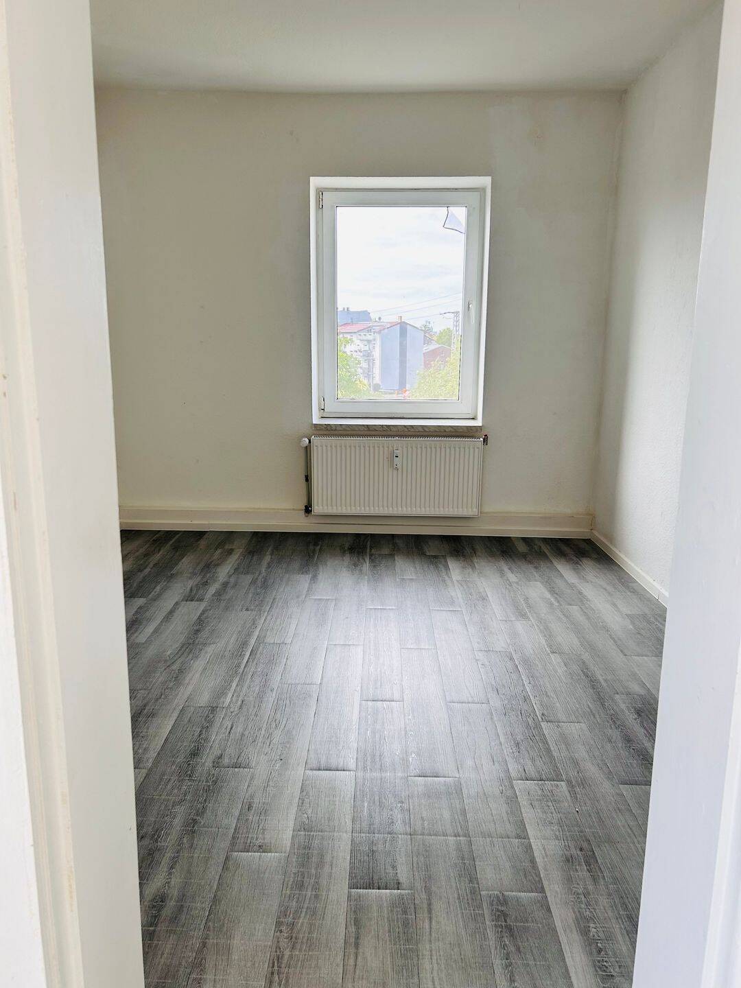 3-Raum-Wohnung mit Tageslichtbad m. Badewanne u. Dusche sowie EBK – Stralsund – Vorschaubild 6