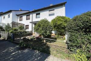 Familienfreundliches Reiheneckhaus mit Garten – 70499 Stuttgart – Vorschaubild 2