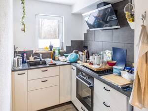 Zu Hause mit Kamin, Garten und Stellplatz – 23569 Lübeck – Vorschaubild 7