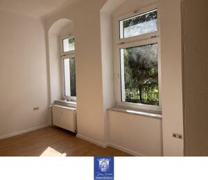 Eindrucksvolle Familienwohnung mit Wintergarten und Balkon in elbnaher Umgebung! – 1279 Dresden – Vorschaubild 4